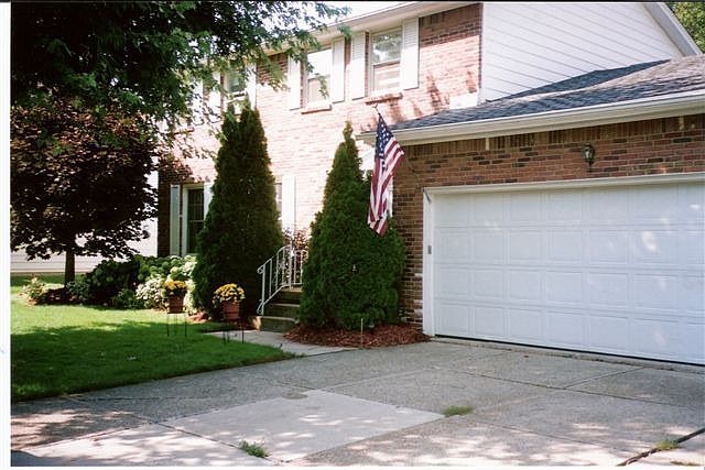 2nd image of 112 Torry Dr