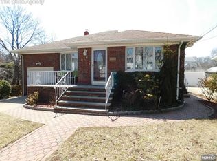 676 Maple Ave, Ridgefield, NJ 07657