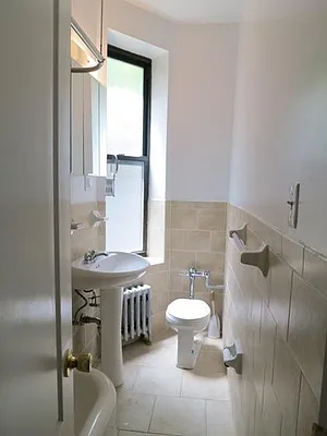 Rented by Lara Group | media 40