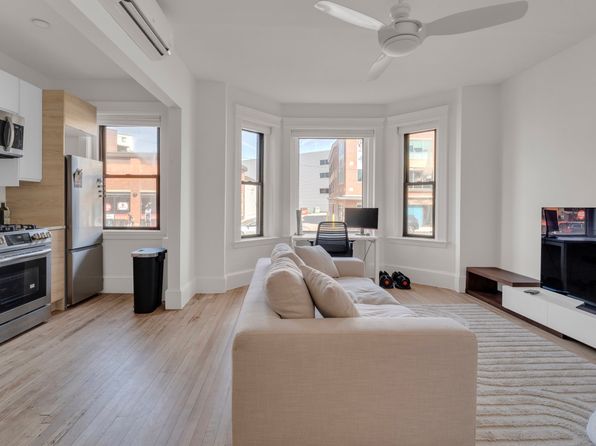223 Harvard Ave APT 8