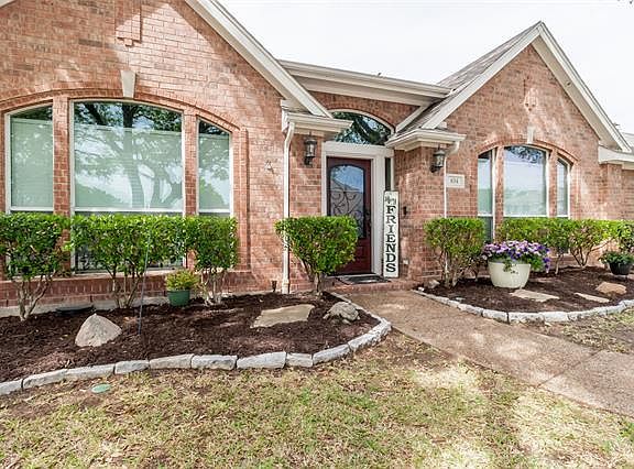 2nd image of 634 Graywood Ln