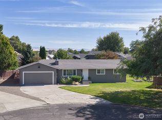 1266 SE Independence Dr, College Place, WA 99324