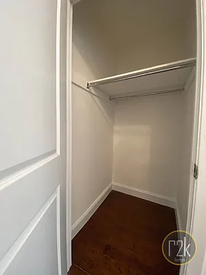 Rented by Realty 2000 Corp | media 23