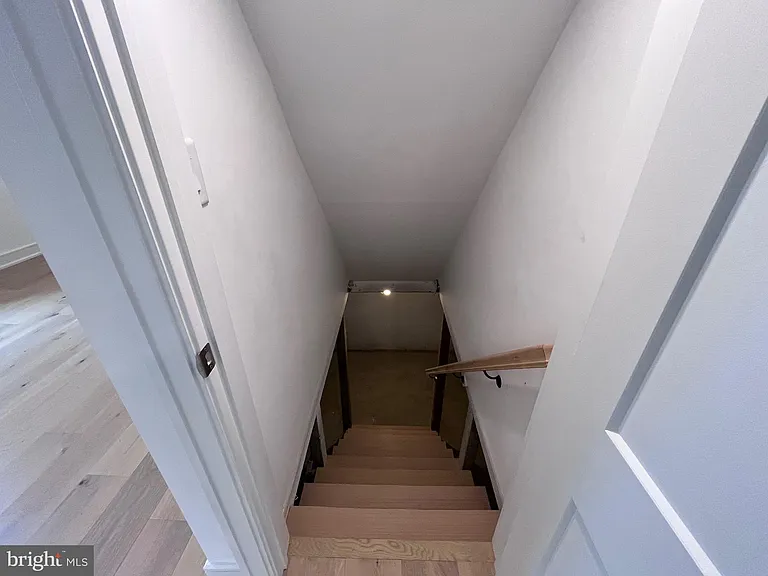 625 Conestoga Rd — Photo 30