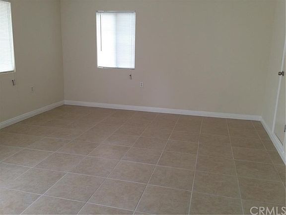 4th image of 1219 S Charlotte Ave