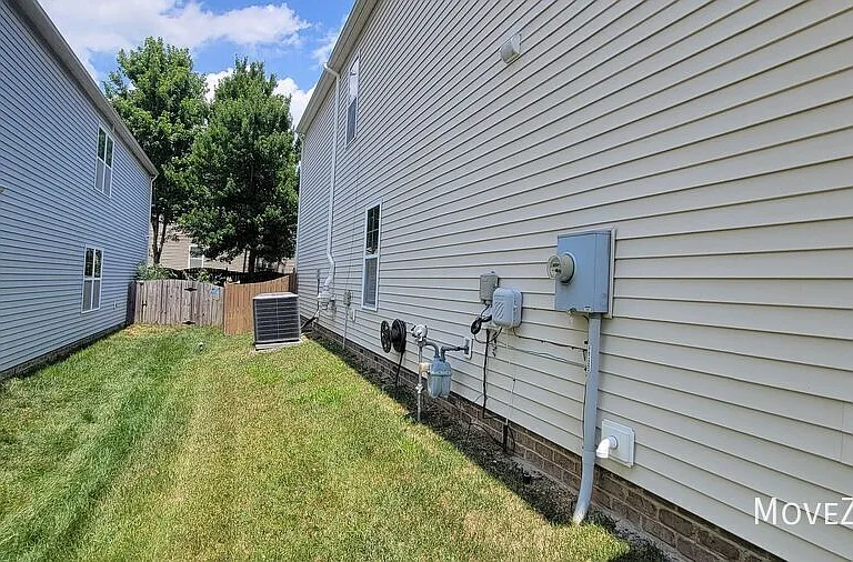 1007 Winning Colors Dr — Photo 21