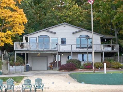 1st image of 4994 S Lake Shore Blvd