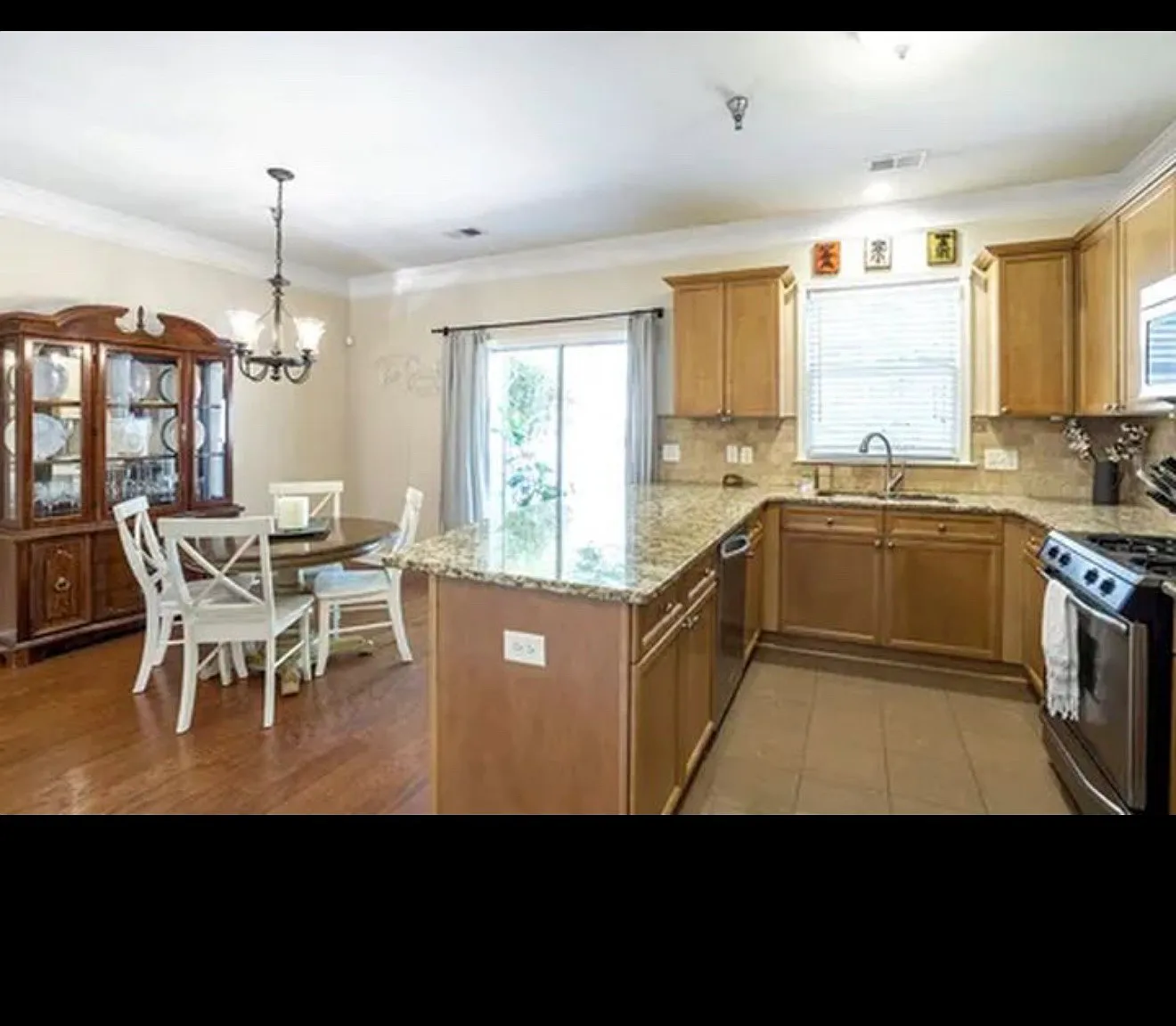 2 bed, 2.5 bath, 1848 sqft, $2,600 — Photo 4