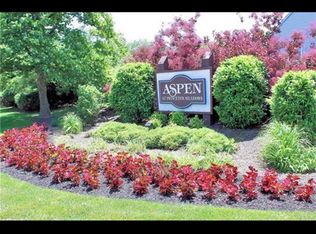 301 Aspen Dr, Plainsboro, NJ 08536