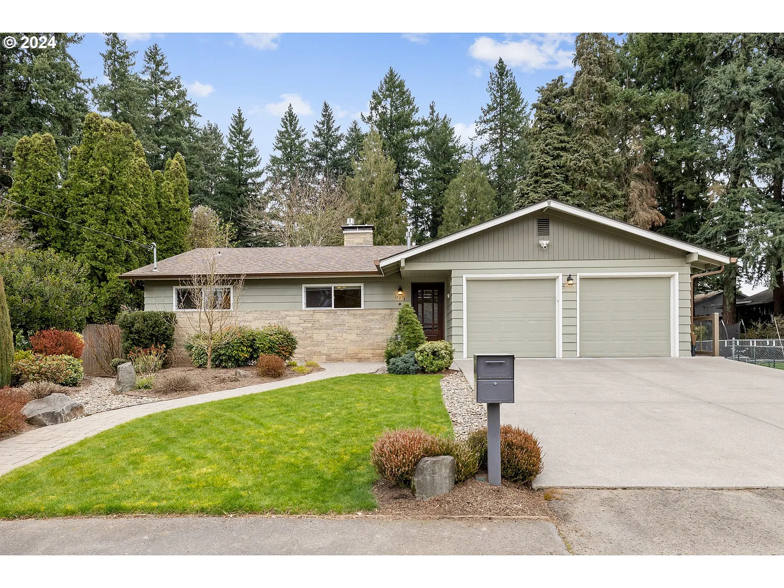 11212 SE Wood Ave photo 1