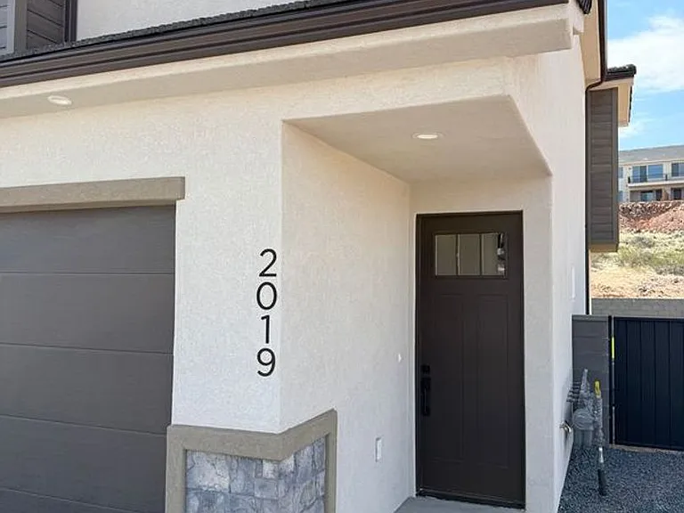 2019 W 250 S — Photo 4