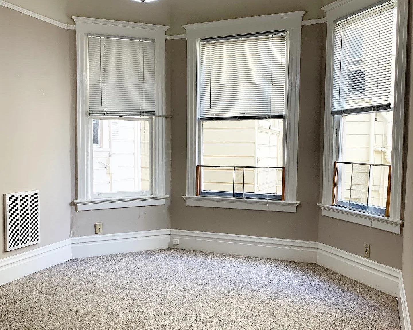 1346 Pine St — Photo 4