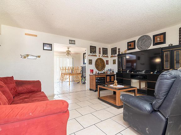 3rd image of 4929 W Palm Ln