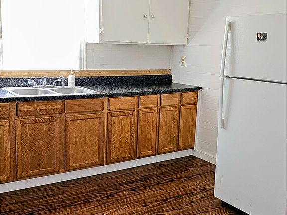 4th image of 15-17 E 20th St
