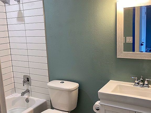 5th image of 209 Esplanade Way APT 107