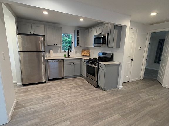 2nd image of 12 Starboard Way