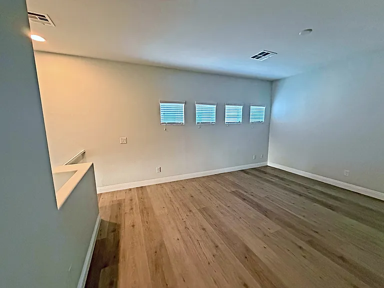 9650 Volk Ave — Photo 53