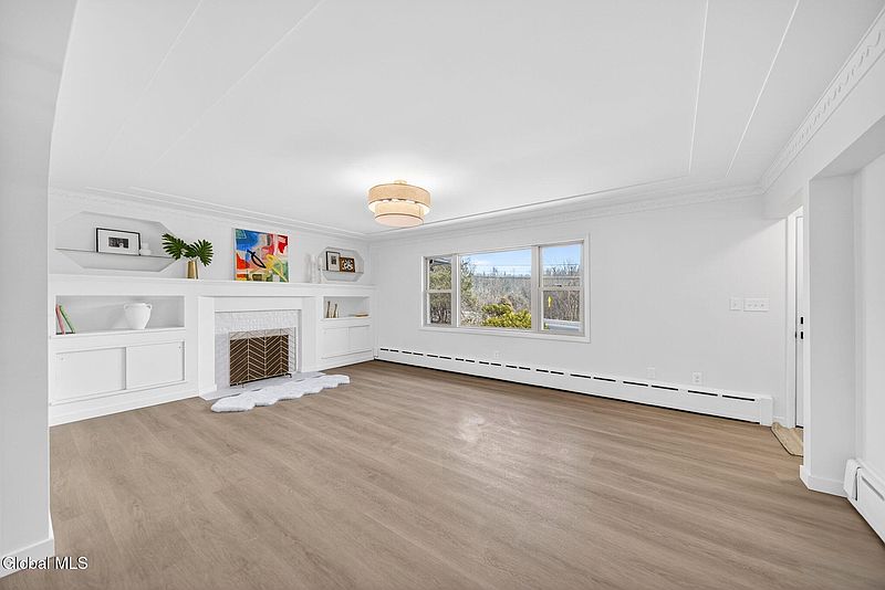 5th image of 72 Fonda Road