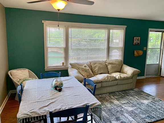 Comfortable pillow couch