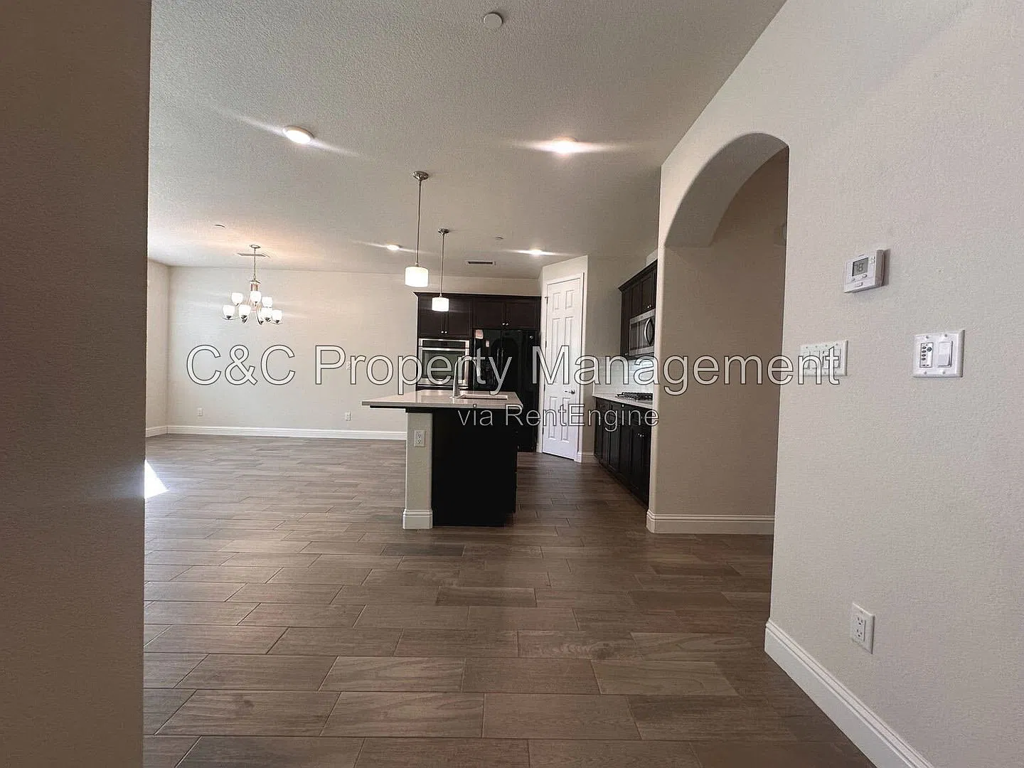 3 bed, 2.0 bath, 1623 sqft, $2,900 — Photo 3