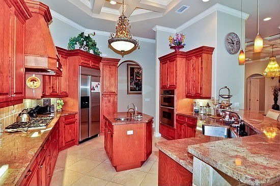 2nd image of 11548 Glen Oak Ct