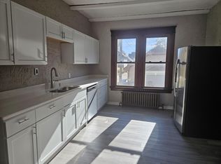 2756 S Herman St, Milwaukee, WI 53207