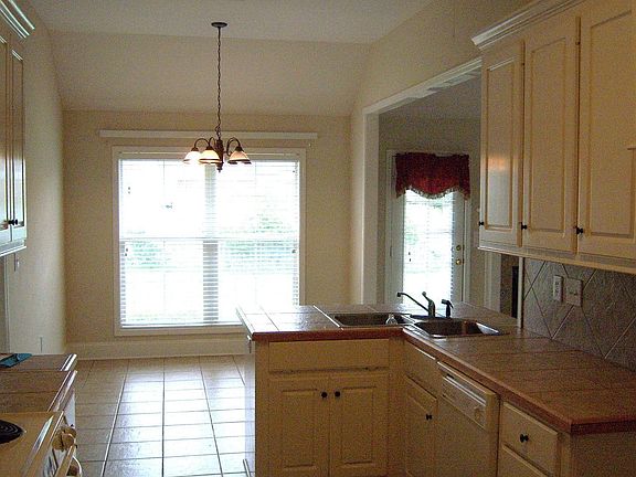 Kitchen to Breakfast Nook