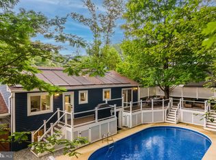 1929 Baton Dr, Vienna, VA 22182