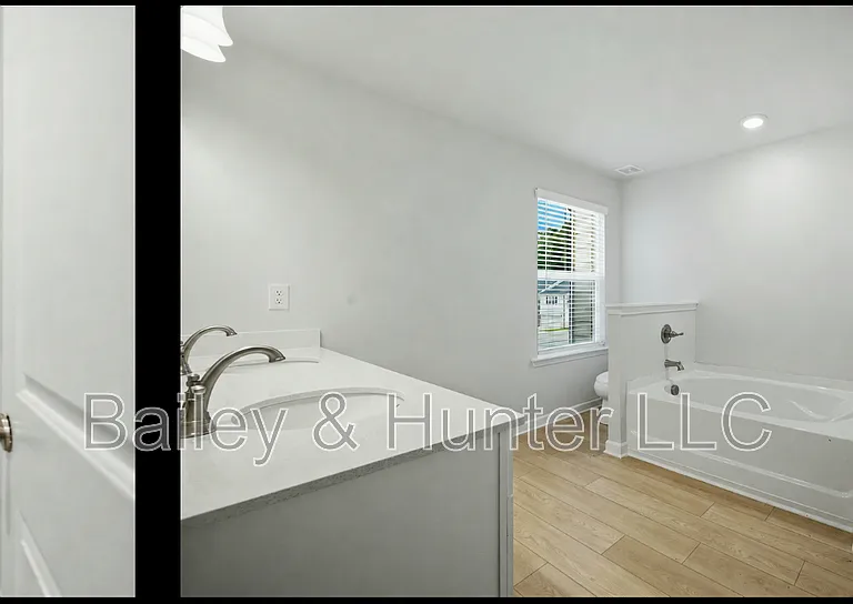 409 Brooch Way — Photo 14