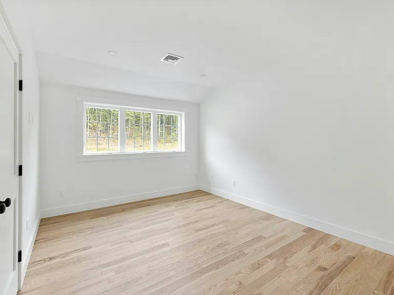 2 Honey Hill Ln — Photo 10