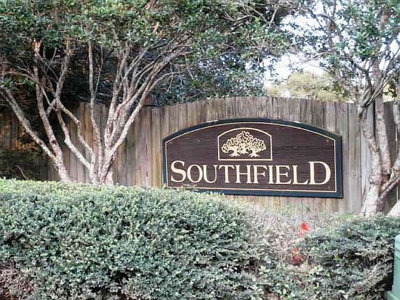 2nd image of 19870 Southfield Dr