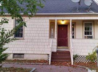 366 Park Ave, Huntington, NY 11743