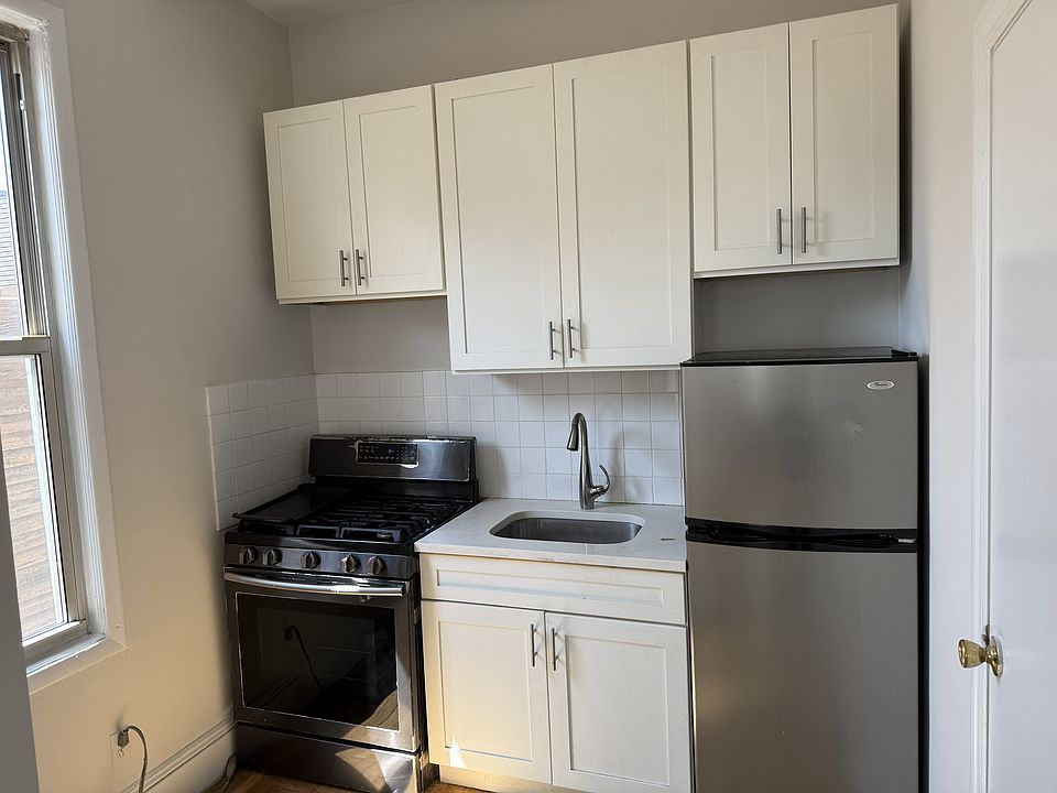 2nd image of 1861 Harman St #1F