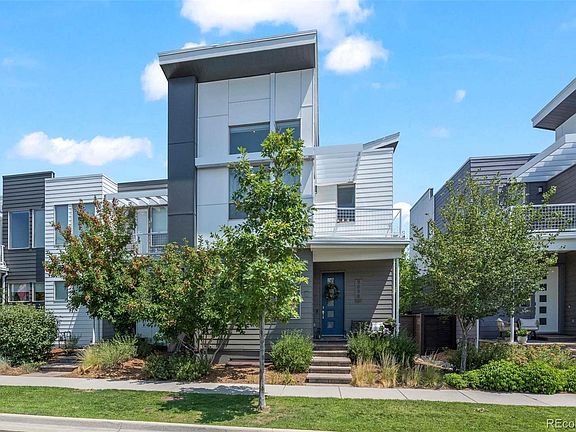 2nd image of 5050 Valentia Street #101