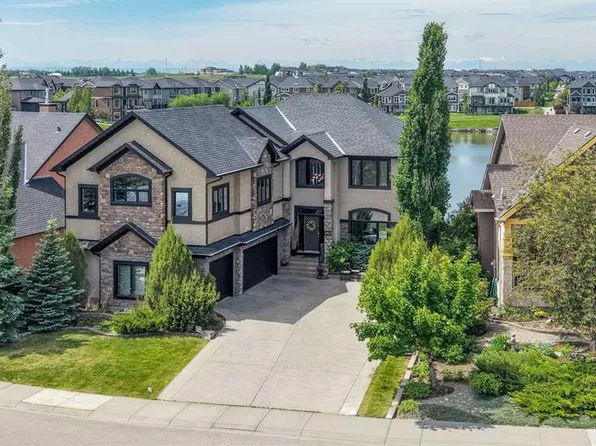 461 E Rainbow Falls Way, Chestermere, AB T1X 1S5