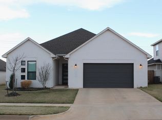 15205 Caspian Ln, Edmond, OK 73013