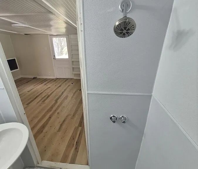 606 Willow St — Photo 8