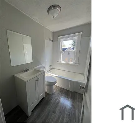 9106 Yale Ave #3 — Photo 4