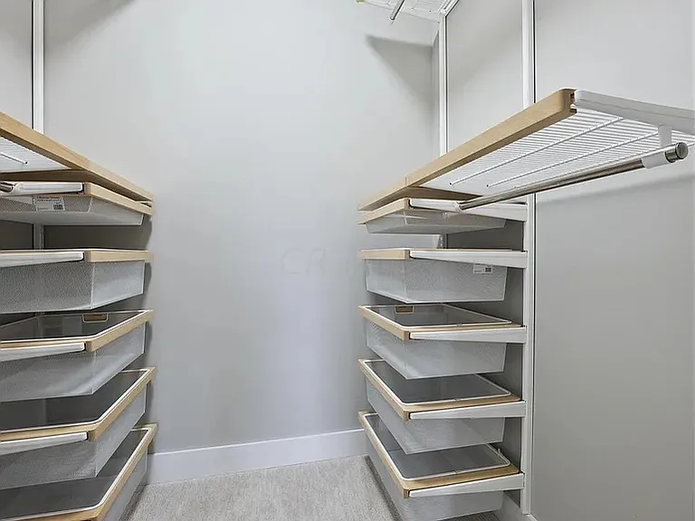 845 Summit St — Photo 27