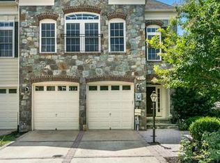 18313 Buccaneer Ter, Leesburg, VA 20176