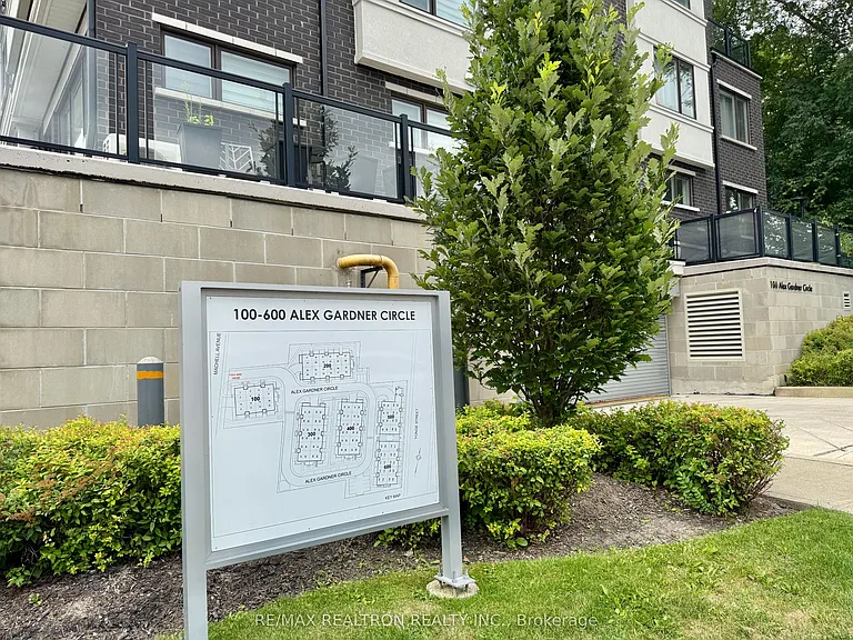 100 Alex Gardner Cir #5 — Photo 27