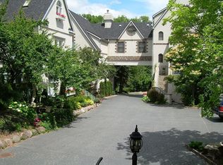 2404 Thomas Ln, Minneapolis, MN 55405