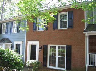 119 Courtyard Ter, Roswell, GA 30075