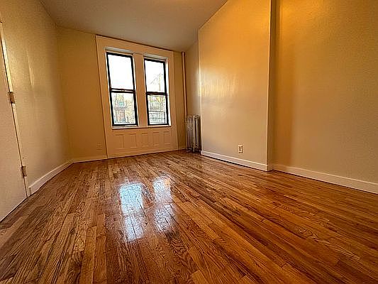 4th image of 2310 Bedford Ave #1
