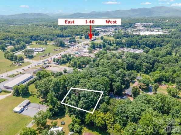 202 Wilson Dr, Morganton, NC 28655