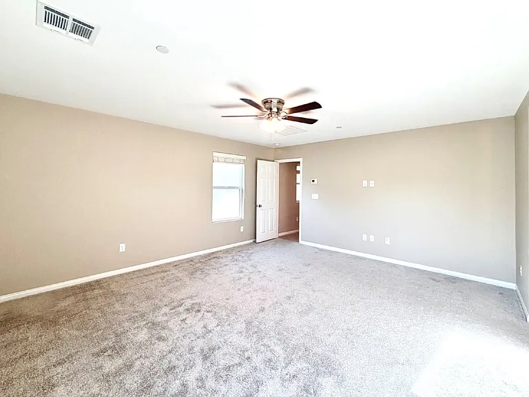 5039 Tranquil View St — Photo 22
