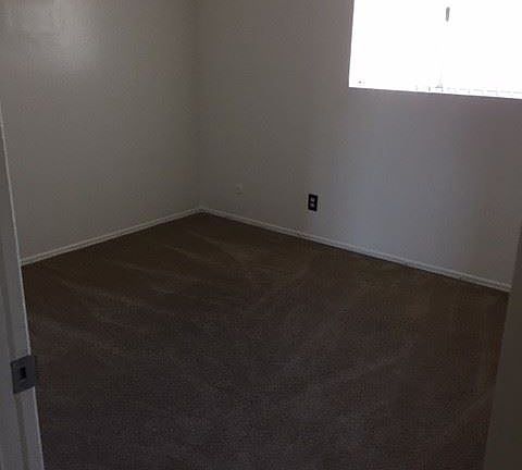 3rd image of 295 W Park Row Ave APT 5
