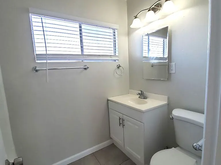 5475 Homeside Ave — Photo 8