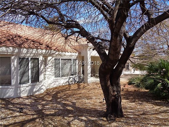 2nd image of 8601 Glenmore Dr