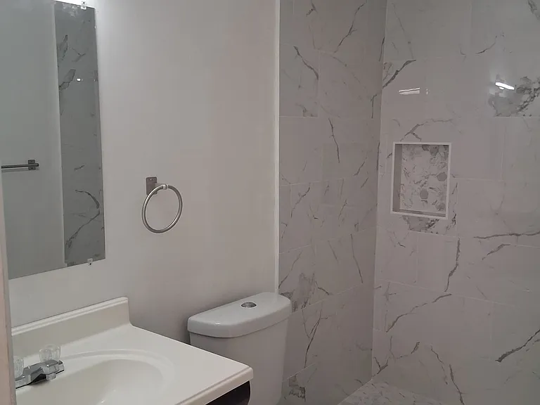 1024 Lochmont Dr #2 — Photo 4